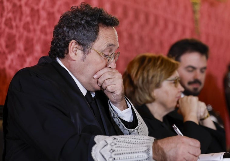 El fiscal que negoció con el abogado del novio de Ayuso ve «legal» que le pidieran datos